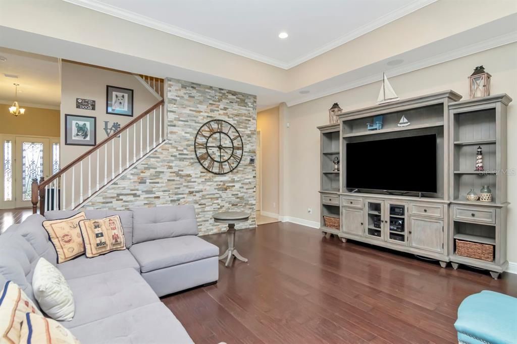 На продажу: $860,000 (5 спален, 4 ванн, 4108 Квадратных фут)