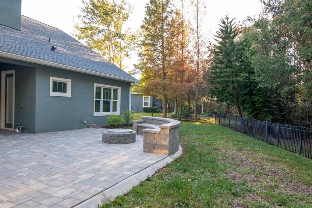 На продажу: $860,000 (5 спален, 4 ванн, 4108 Квадратных фут)