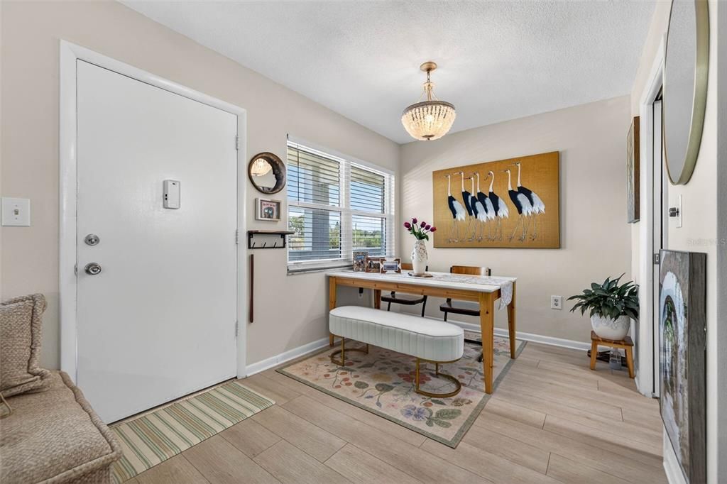 На продажу: $114,999 (1 спален, 1 ванн, 640 Квадратных фут)