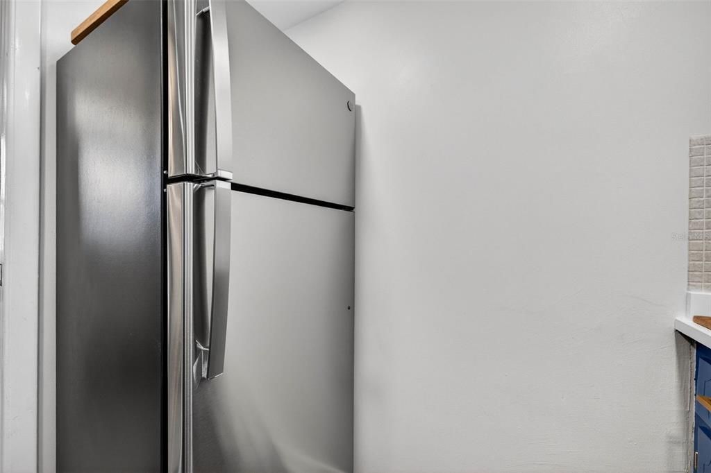 На продажу: $114,999 (1 спален, 1 ванн, 640 Квадратных фут)