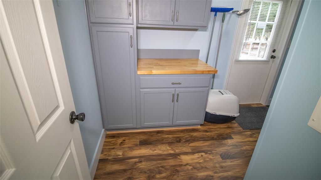 На продажу: $374,900 (4 спален, 2 ванн, 1920 Квадратных фут)