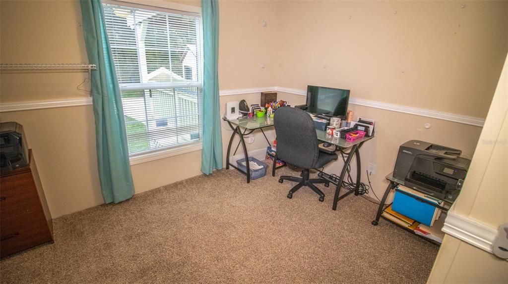 На продажу: $374,900 (4 спален, 2 ванн, 1920 Квадратных фут)