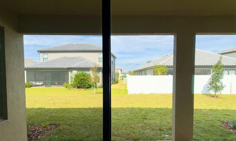 For Rent: $2,390 (3 beds, 2 baths, 1768 Square Feet)