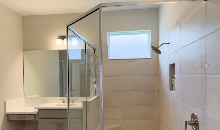 For Rent: $2,390 (3 beds, 2 baths, 1768 Square Feet)