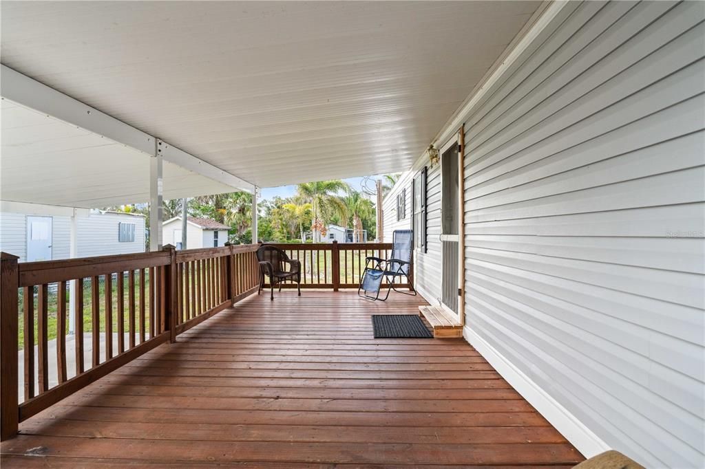 For Sale: $99,999 (2 beds, 2 baths, 798 Square Feet)