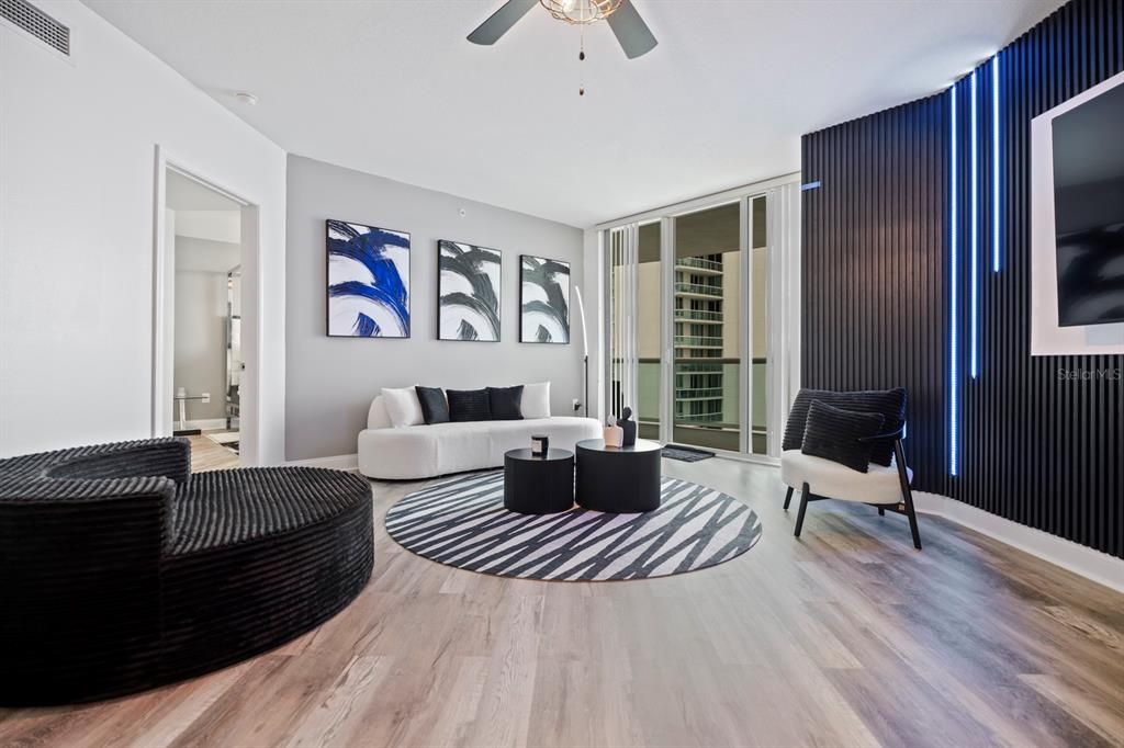 For Sale: $269,900 (2 beds, 2 baths, 1537 Square Feet)