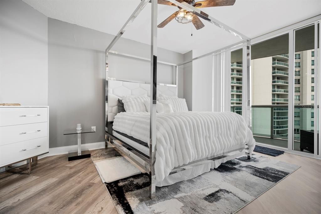 For Sale: $269,900 (2 beds, 2 baths, 1537 Square Feet)