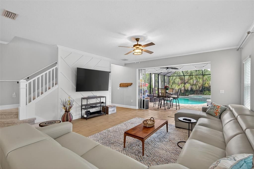 На продажу: $725,000 (4 спален, 4 ванн, 3239 Квадратных фут)