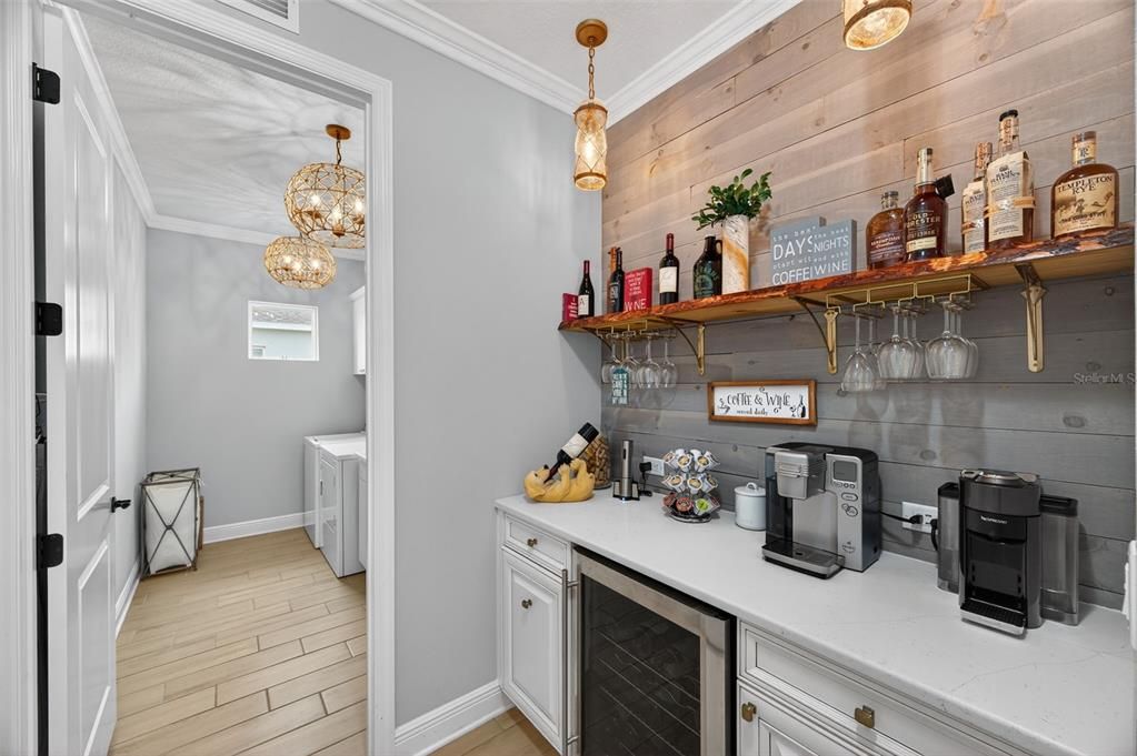 На продажу: $725,000 (4 спален, 4 ванн, 3239 Квадратных фут)