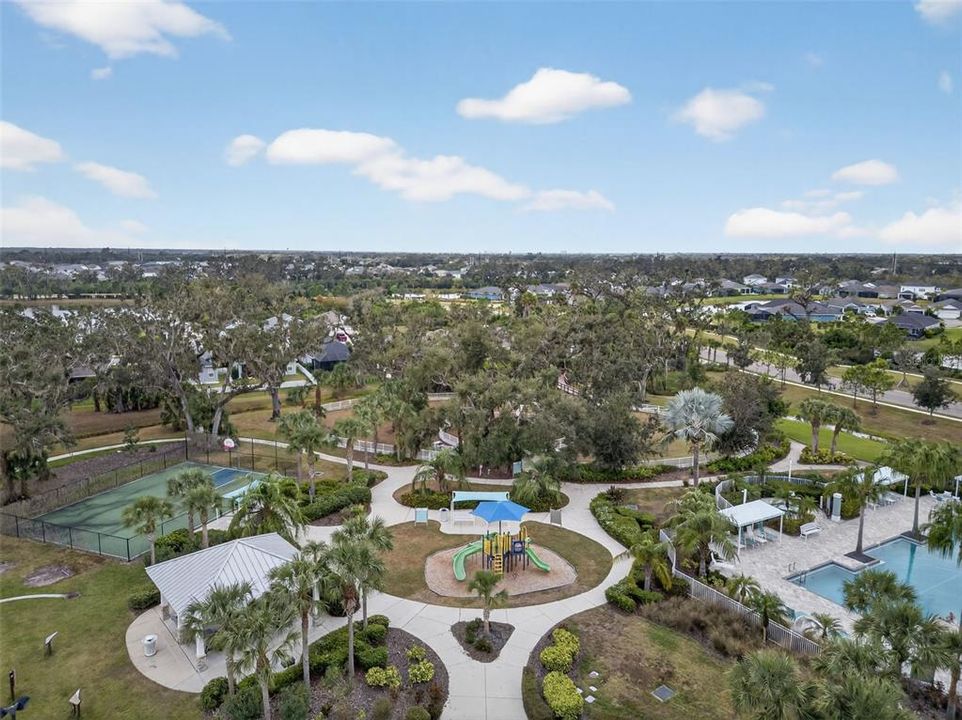 На продажу: $725,000 (4 спален, 4 ванн, 3239 Квадратных фут)