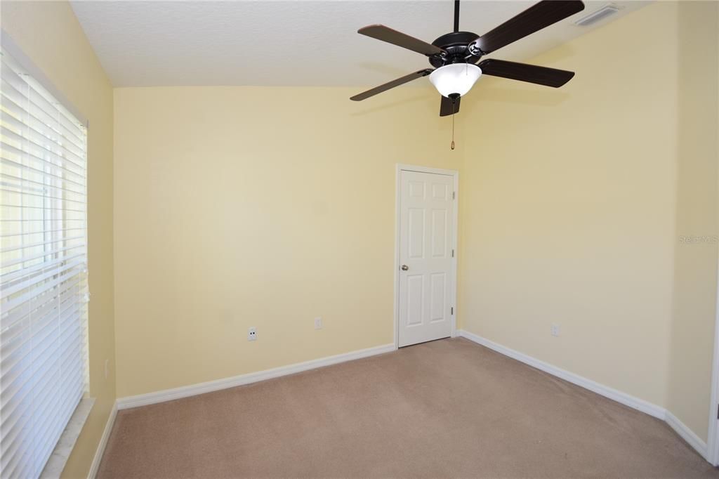 出租: $2,300 (3 贝兹, 2 浴室, 2201 平方英尺)