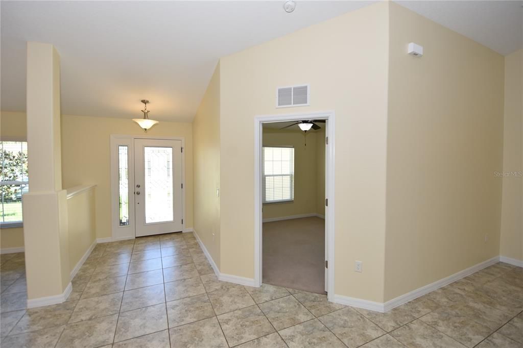 出租: $2,300 (3 贝兹, 2 浴室, 2201 平方英尺)