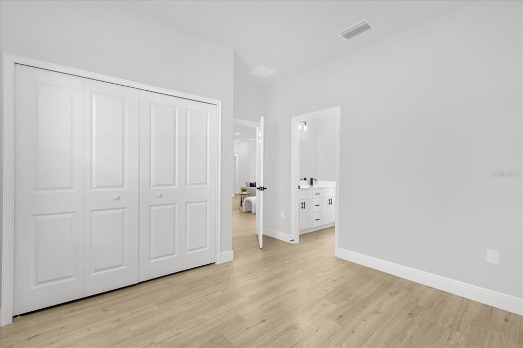 En Renta: $2,250 (4 camas, 2 baños, 1865 Pies cuadrados)