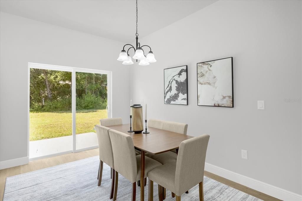 En Renta: $2,250 (4 camas, 2 baños, 1865 Pies cuadrados)