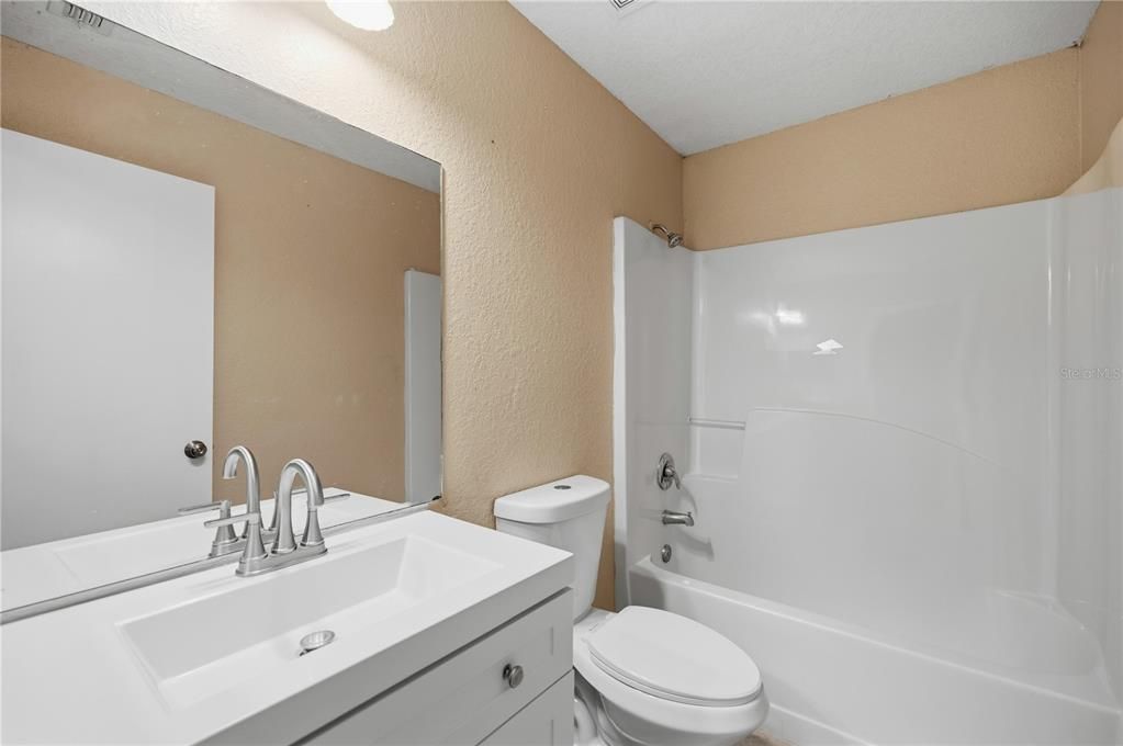 For Rent: $1,495 (3 beds, 2 baths, 1346 Square Feet)