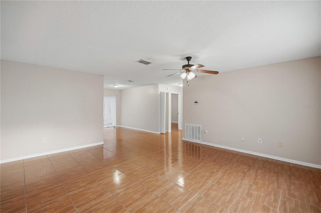 For Rent: $1,495 (3 beds, 2 baths, 1346 Square Feet)