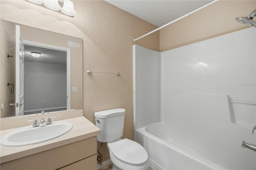 For Rent: $1,495 (3 beds, 2 baths, 1346 Square Feet)