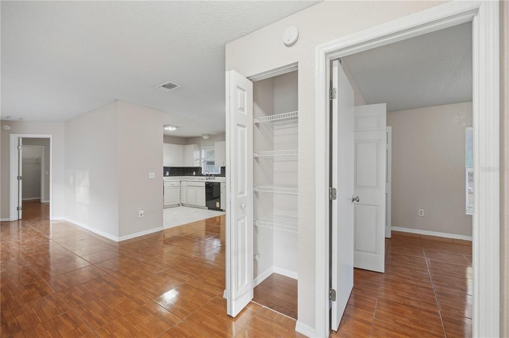 For Rent: $1,495 (3 beds, 2 baths, 1346 Square Feet)