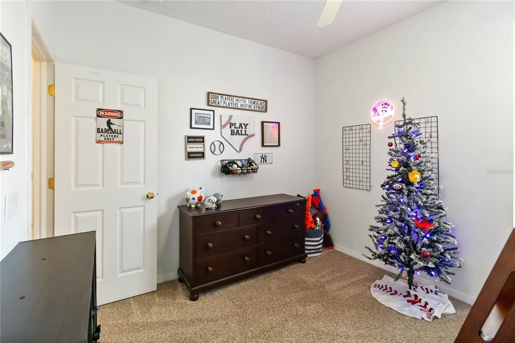 На продажу: $850,000 (4 спален, 2 ванн, 3048 Квадратных фут)