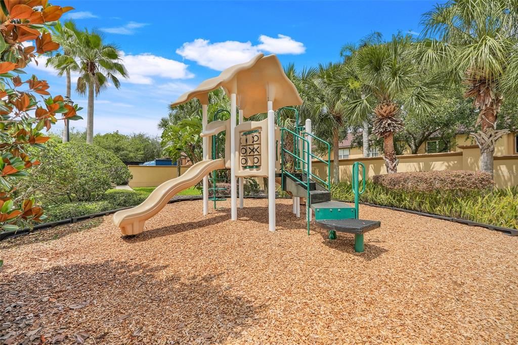 待售: $260,000 (4 贝兹, 3 浴室, 1492 平方英尺)