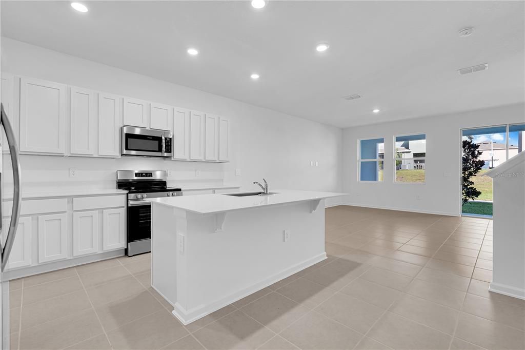 For Rent: $1,850 (3 beds, 2 baths, 1787 Square Feet)