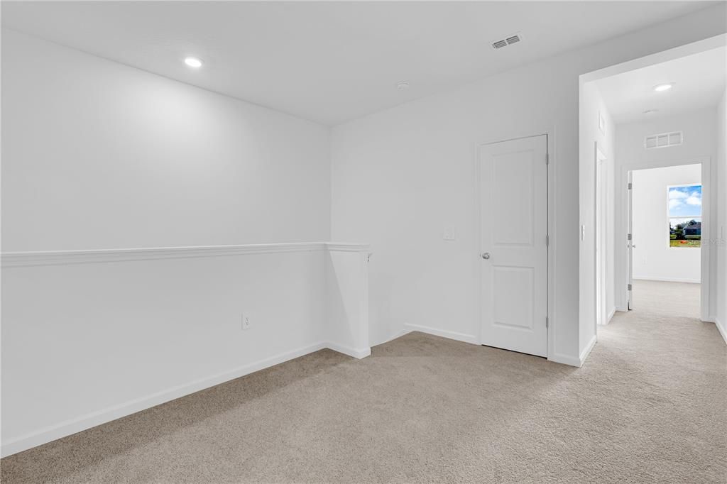 For Rent: $1,850 (3 beds, 2 baths, 1787 Square Feet)