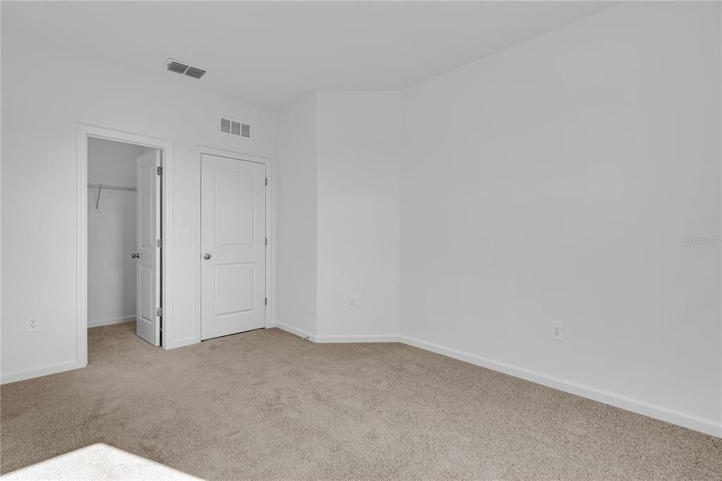 For Rent: $1,850 (3 beds, 2 baths, 1787 Square Feet)