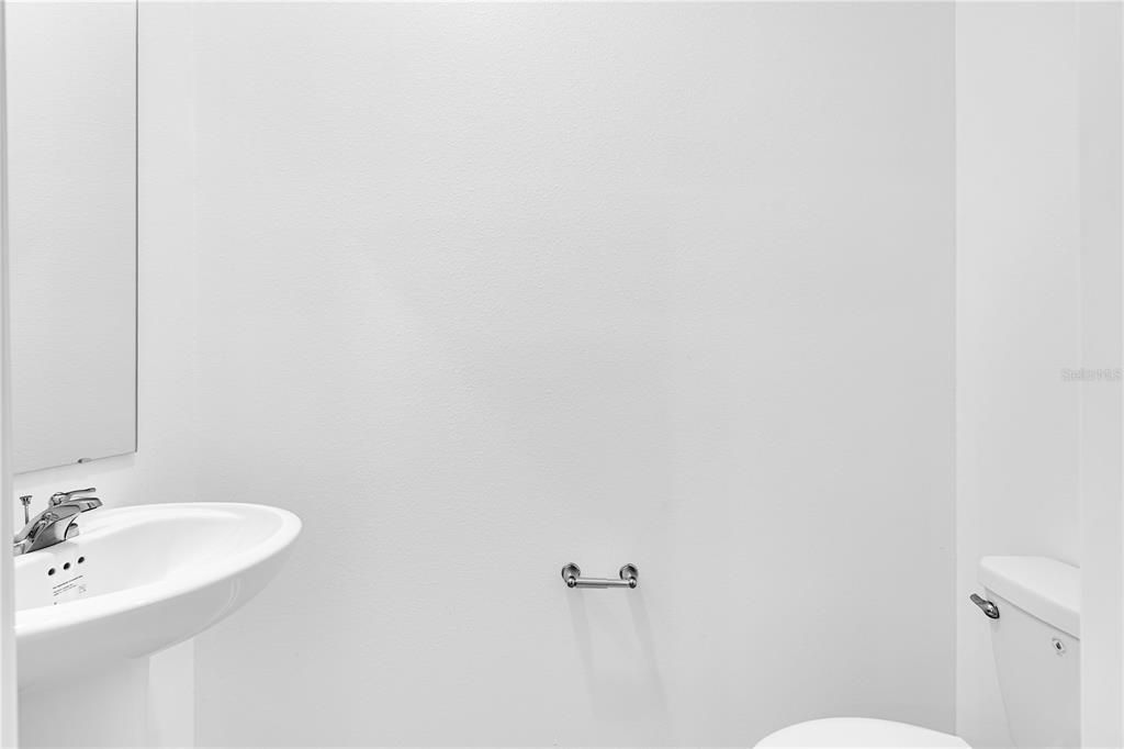 For Rent: $1,850 (3 beds, 2 baths, 1787 Square Feet)