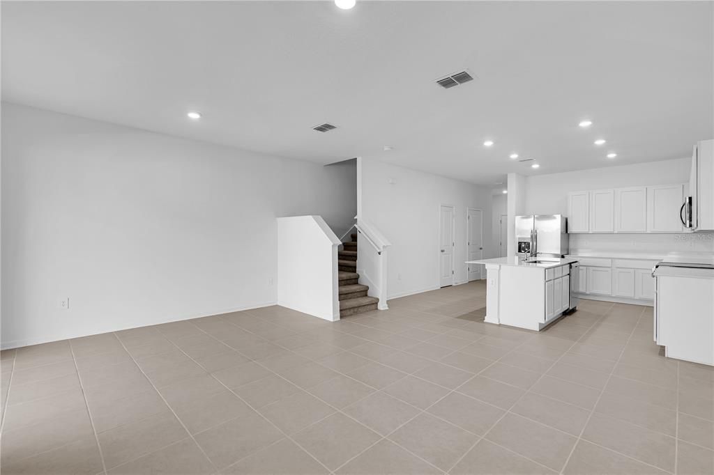 For Rent: $1,850 (3 beds, 2 baths, 1787 Square Feet)