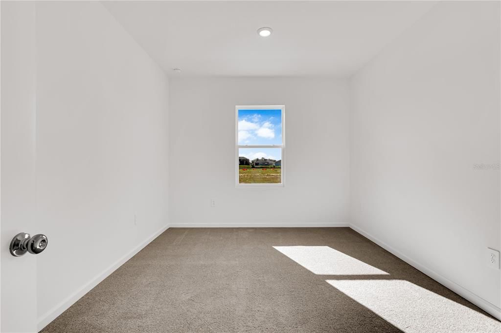 For Rent: $1,850 (3 beds, 2 baths, 1787 Square Feet)