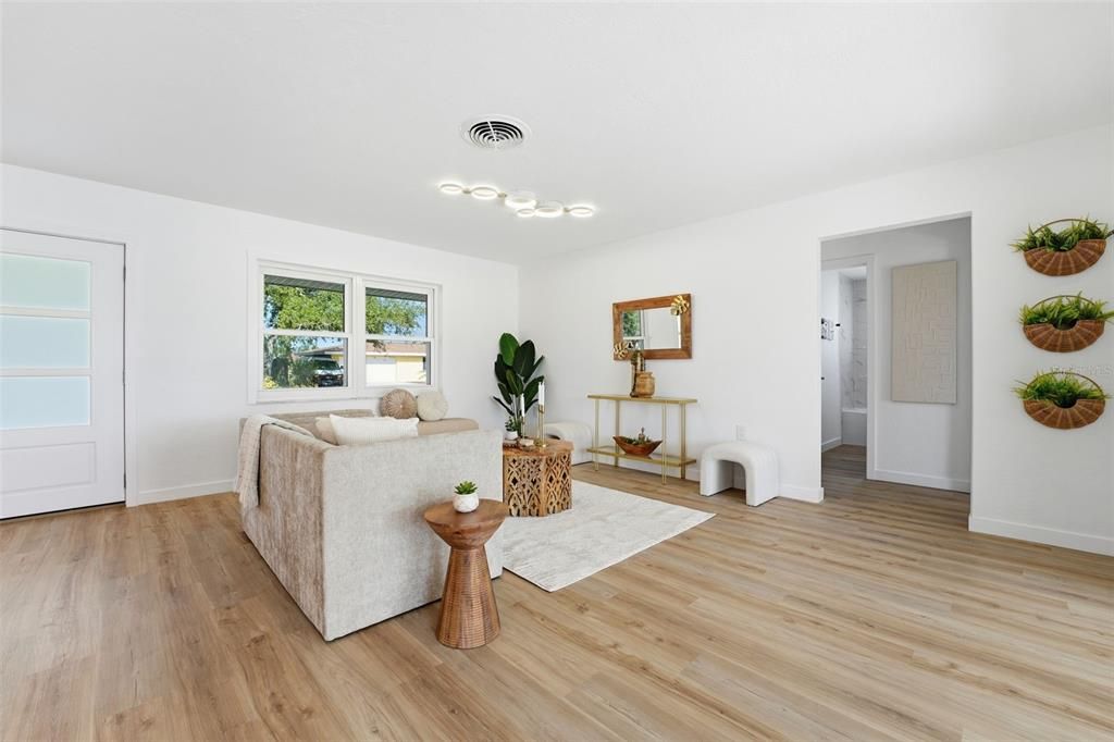 For Sale: $499,000 (2 beds, 2 baths, 1252 Square Feet)