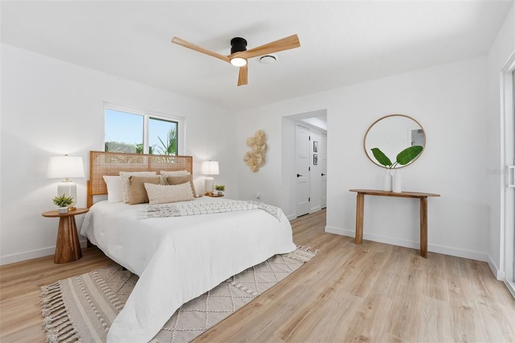 For Sale: $499,000 (2 beds, 2 baths, 1252 Square Feet)