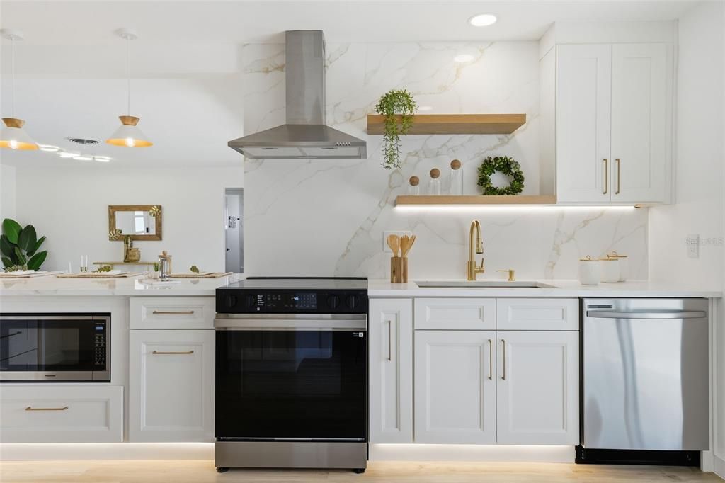 For Sale: $499,000 (2 beds, 2 baths, 1252 Square Feet)