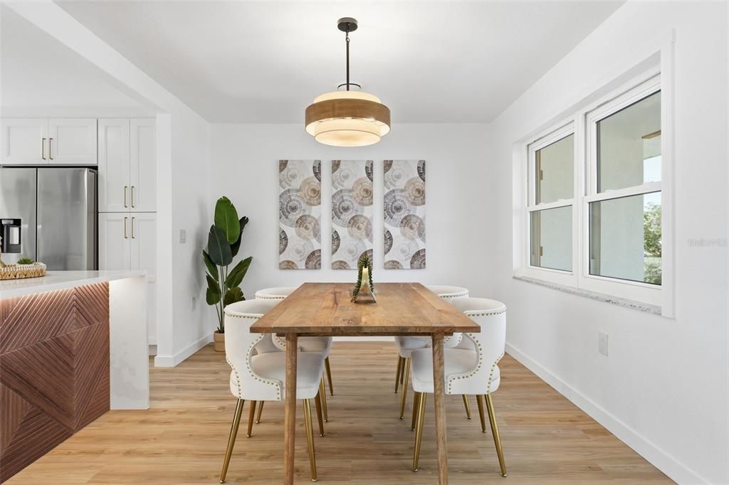 For Sale: $499,000 (2 beds, 2 baths, 1252 Square Feet)