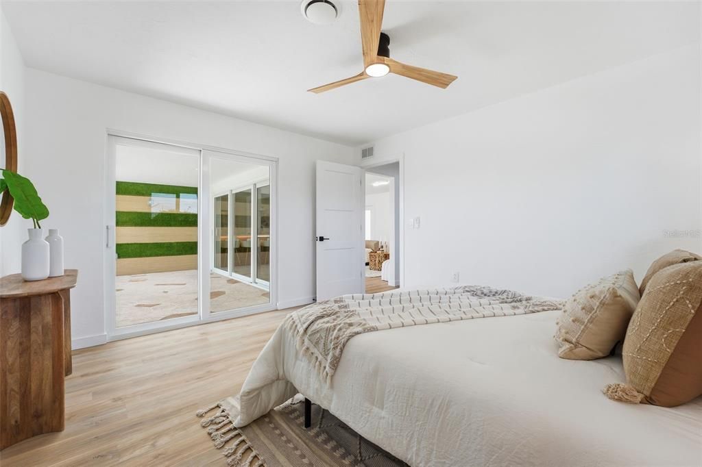 For Sale: $499,000 (2 beds, 2 baths, 1252 Square Feet)