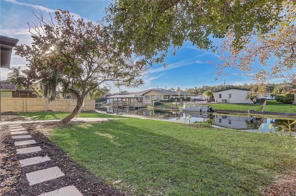 待售: $899,999 (5 贝兹, 3 浴室, 2640 平方英尺)