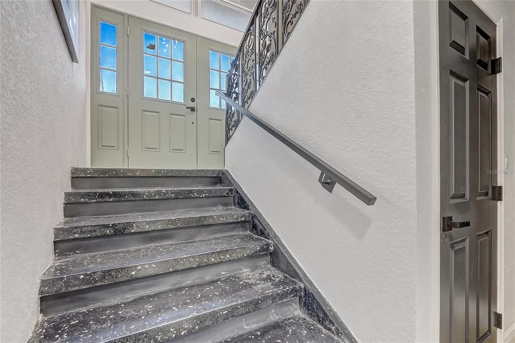 待售: $899,999 (5 贝兹, 3 浴室, 2640 平方英尺)