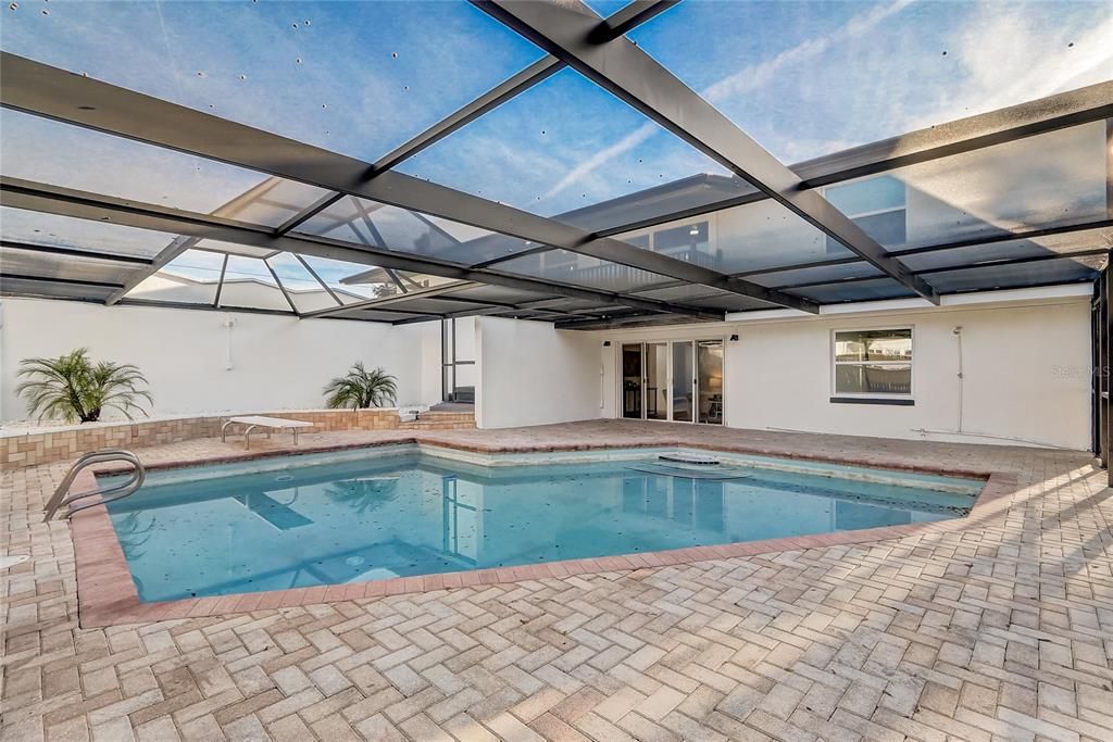 待售: $899,999 (5 贝兹, 3 浴室, 2640 平方英尺)