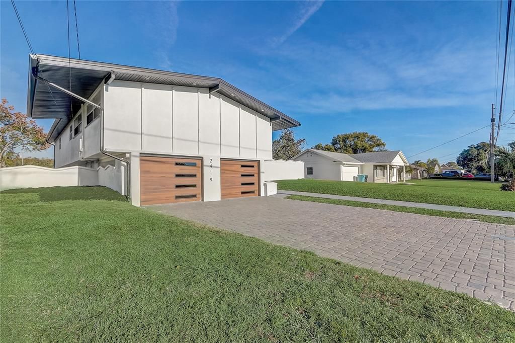 待售: $899,999 (5 贝兹, 3 浴室, 2640 平方英尺)