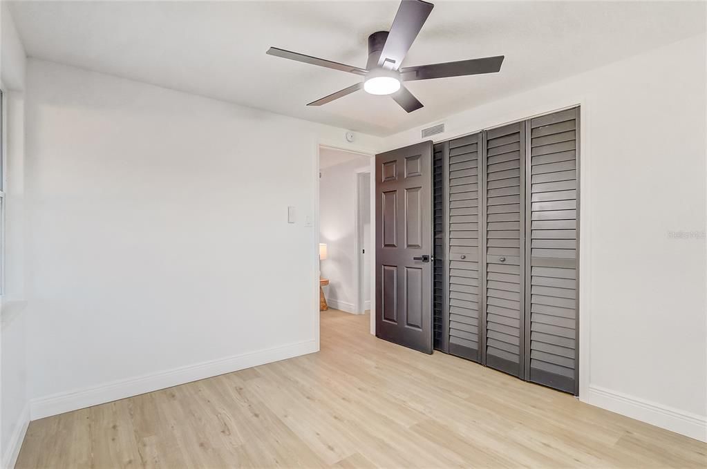 待售: $899,999 (5 贝兹, 3 浴室, 2640 平方英尺)