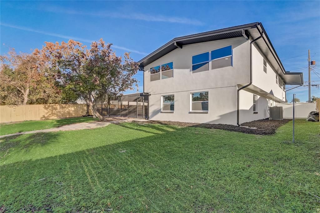 待售: $899,999 (5 贝兹, 3 浴室, 2640 平方英尺)