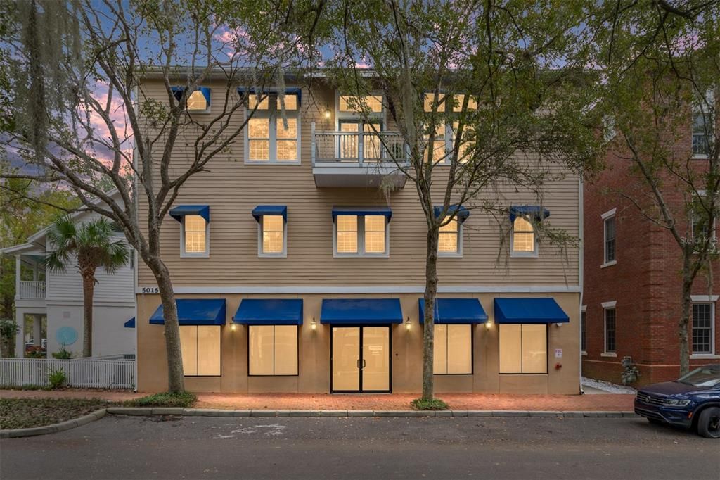 En Venta: $1,275,000 (3 camas, 3 baños, 5340 Pies cuadrados)