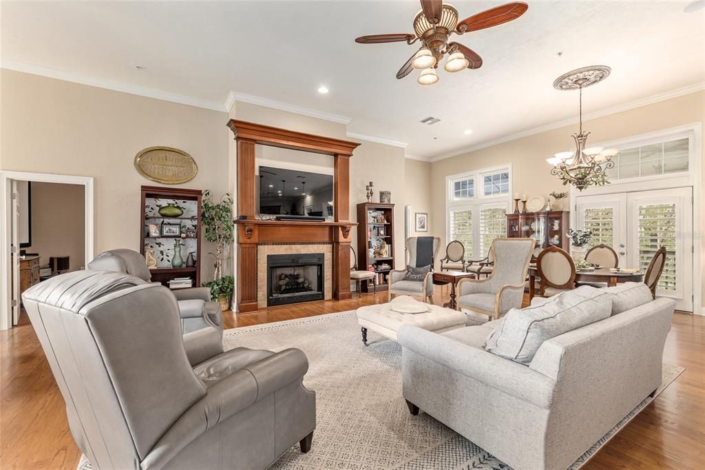 En Venta: $1,275,000 (3 camas, 3 baños, 5340 Pies cuadrados)