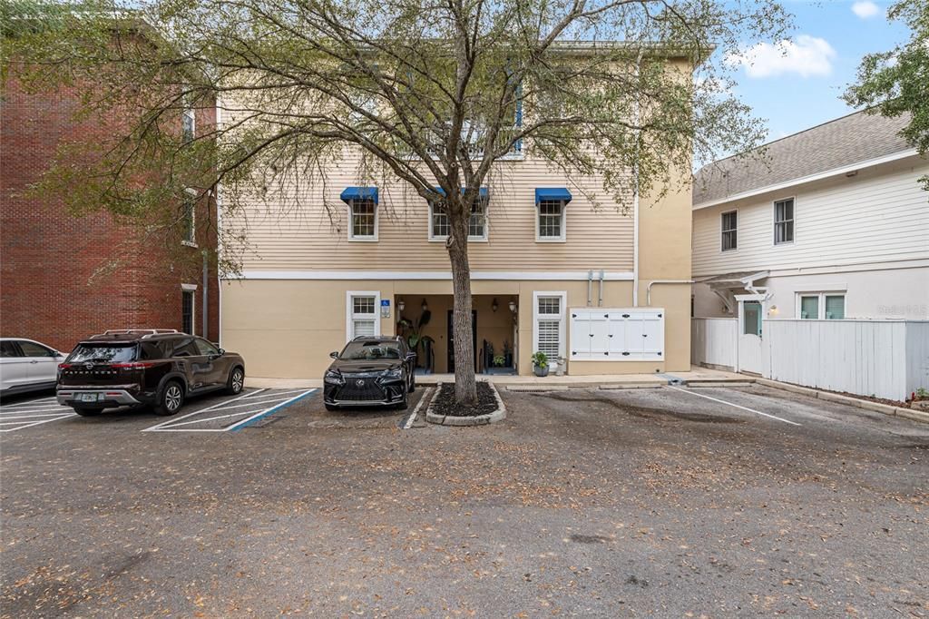 En Venta: $1,275,000 (3 camas, 3 baños, 5340 Pies cuadrados)