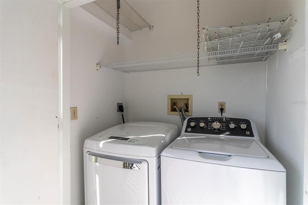 For Sale: $197,500 (2 beds, 2 baths, 1094 Square Feet)