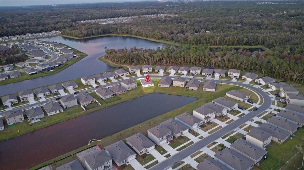 For Rent: $2,400 (4 beds, 2 baths, 1828 Square Feet)