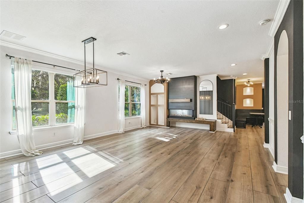 На продажу: $1,380,000 (5 спален, 4 ванн, 3945 Квадратных фут)