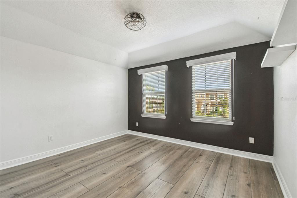 На продажу: $1,380,000 (5 спален, 4 ванн, 3945 Квадратных фут)