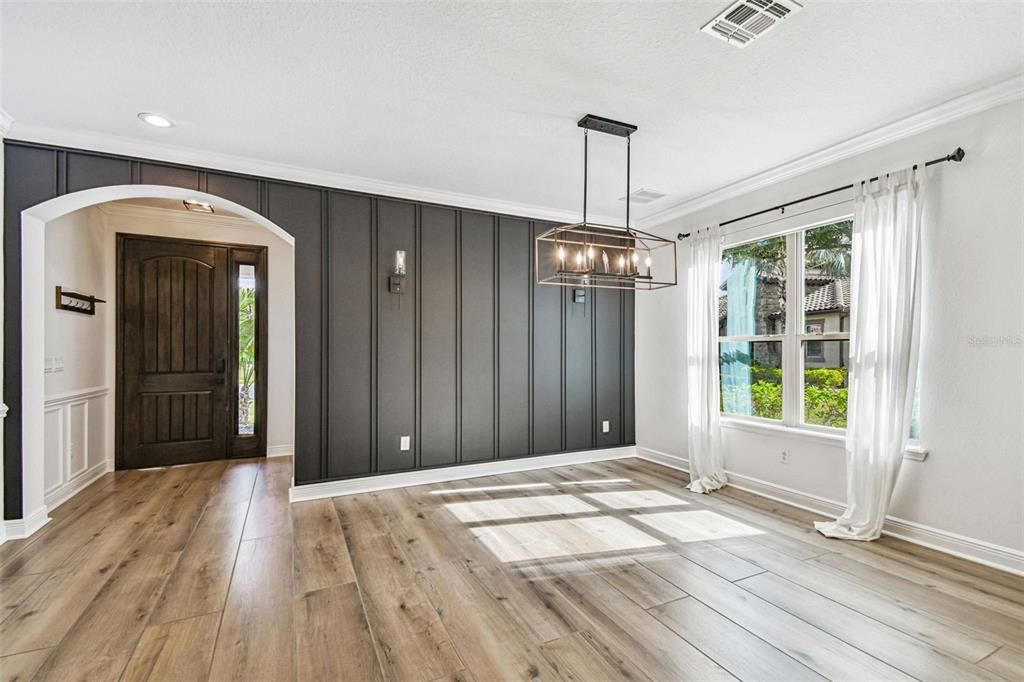 На продажу: $1,380,000 (5 спален, 4 ванн, 3945 Квадратных фут)