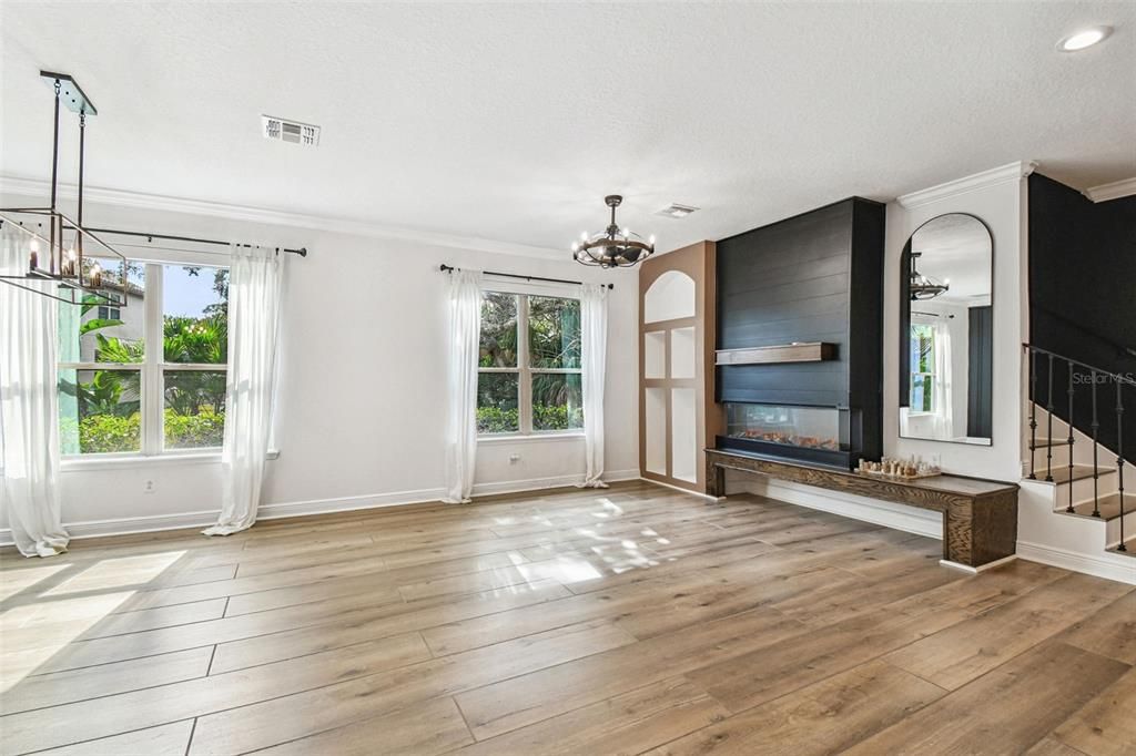 На продажу: $1,380,000 (5 спален, 4 ванн, 3945 Квадратных фут)